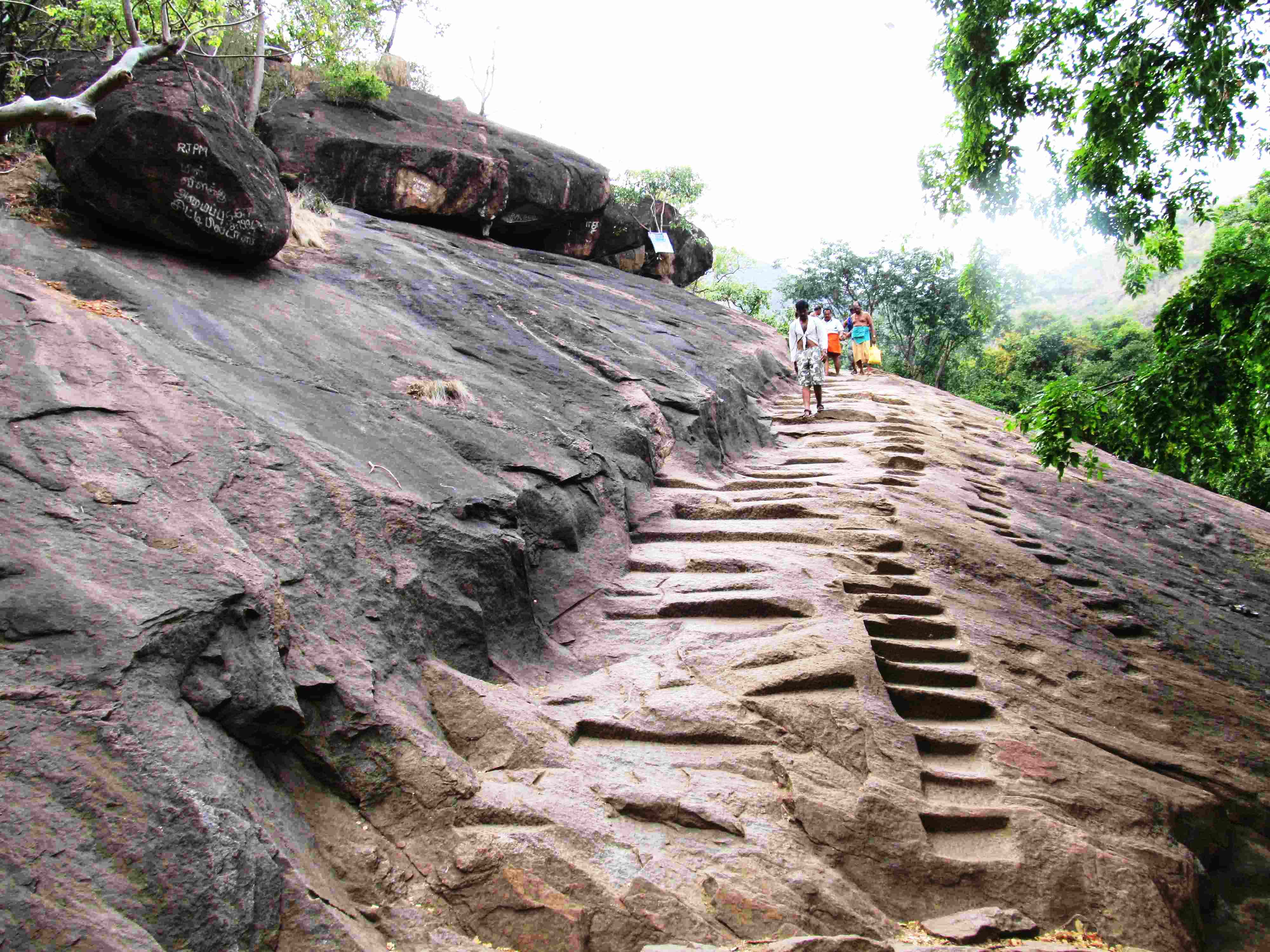 sathuragiri malai travel time